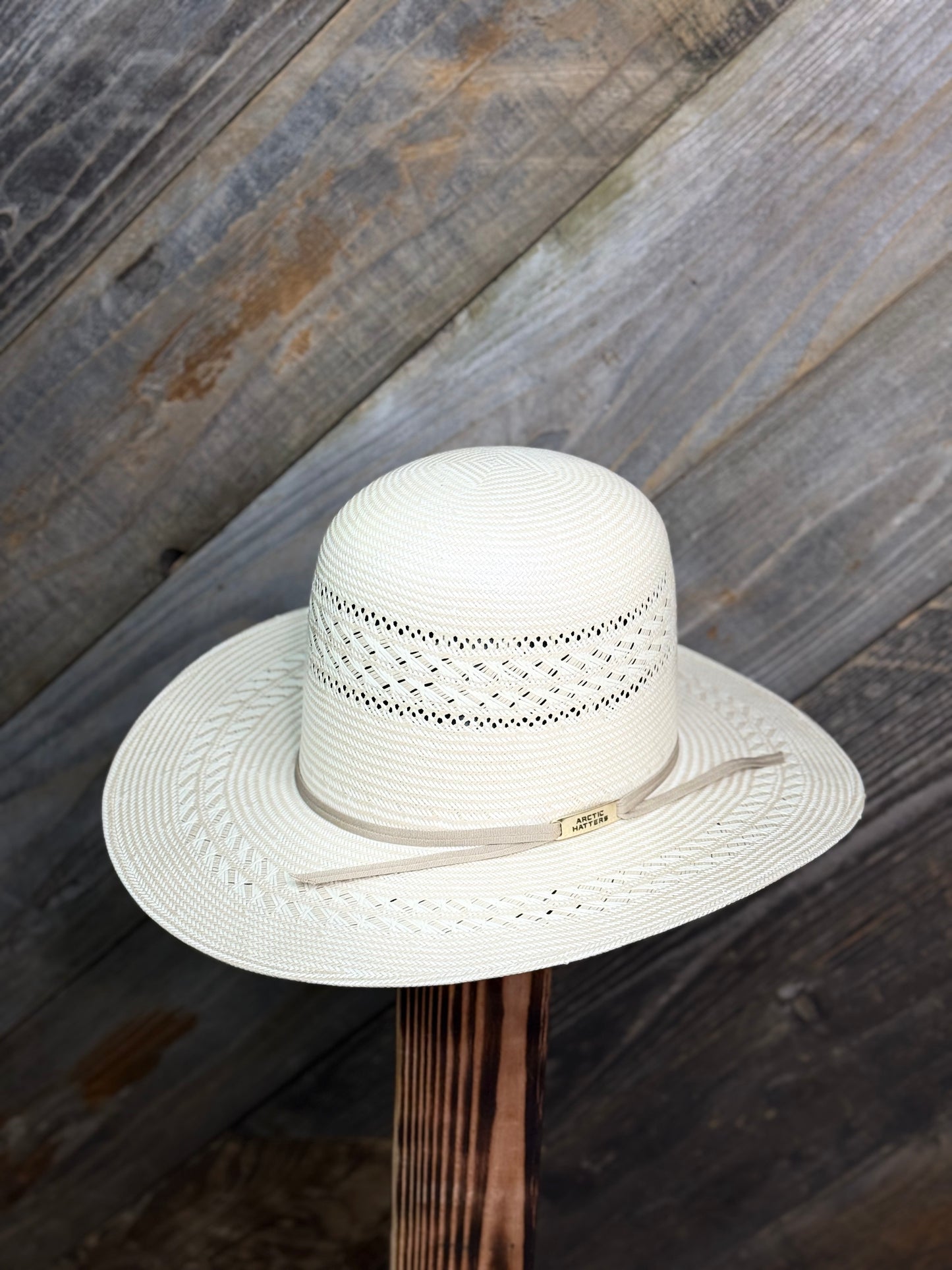 Straw 6” Crown